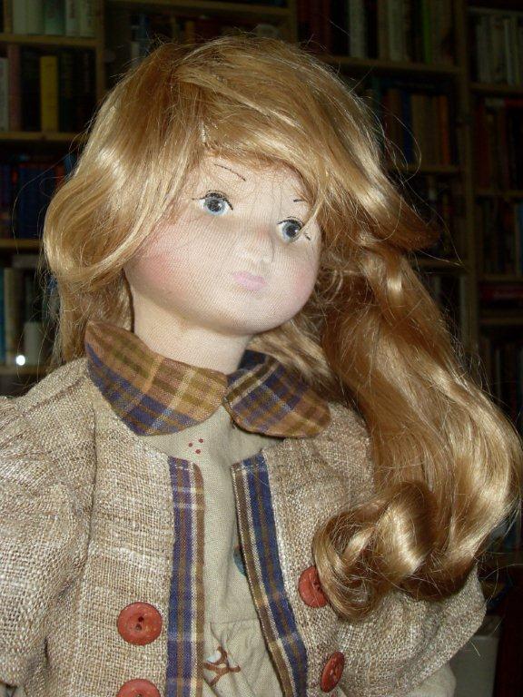 Langhaarperücke blond 32 - 34 cm